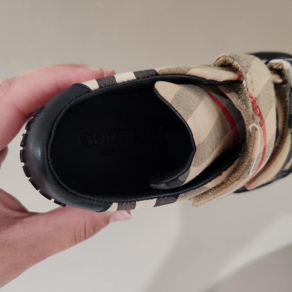 BURBERRY Markham Check Grip-Strap Sneaker Kids Size 24 Size 8c - Picture 5 of 7